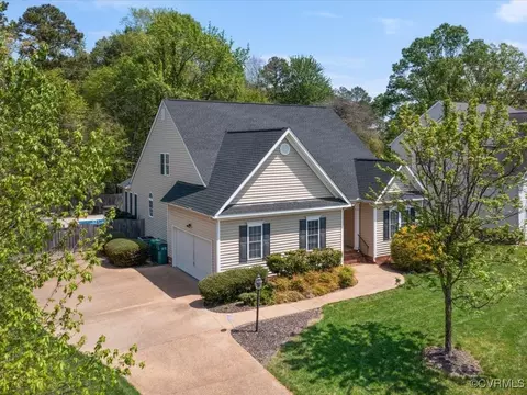 2512 Woodman Trace Dr, Glen Allen, VA 23060
