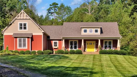 8281 Hidden Valley Ct, Amelia Court House, VA 23002