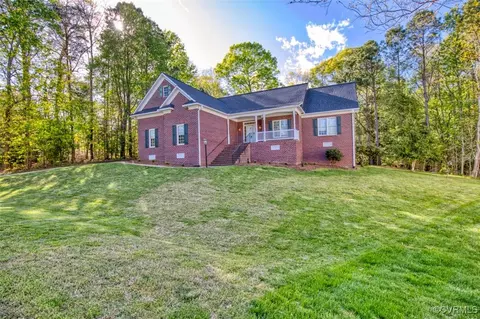 3913 George Mason, Williamsburg, VA 23188