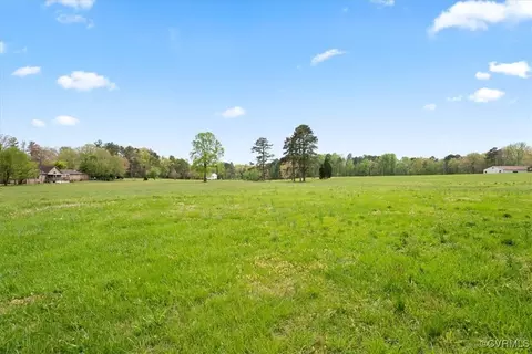 9941 Reams Rd, North Chesterfield, VA 23236