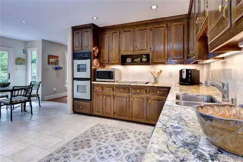 126 Crownpoint Rd, Williamsburg, VA 23185 photo 10