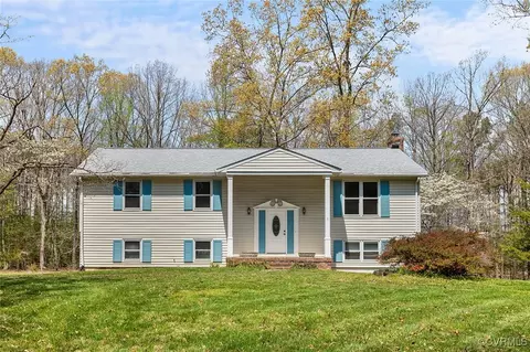 16487 Bullfield Rd, Doswell, VA 23047