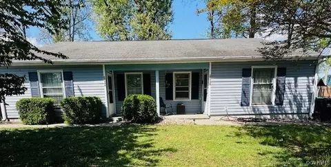 2524 Pin Oak Ct, Colonial Heights, VA 23834