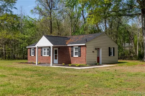 10700 Walton Lake Rd, Disputanta, VA 23842