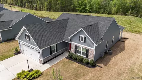 Exterior - 8106 W Danube Loop, New Kent, VA 23124 photo 4 of 10