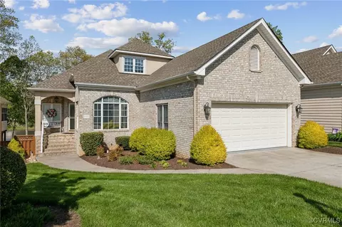 6406 Bel Lac Dr, Chester, VA 23831