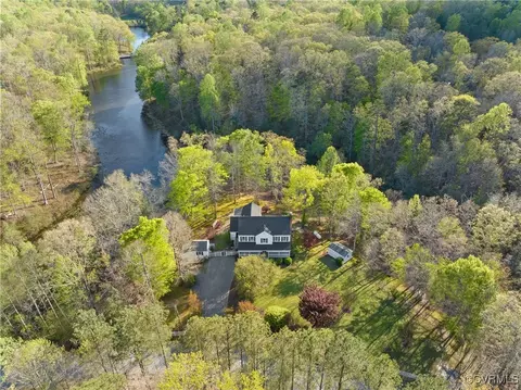 2801 Larkwood Rd, Quinton, VA 23141