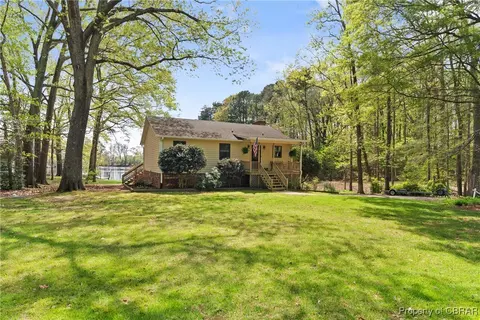 160 Woodhaven Dr, Heathsville, VA 22473