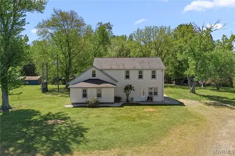 261 Kellys Ln, Warsaw, VA 22572