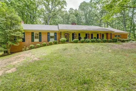 3701 Darby Dr, Midlothian, VA 23113