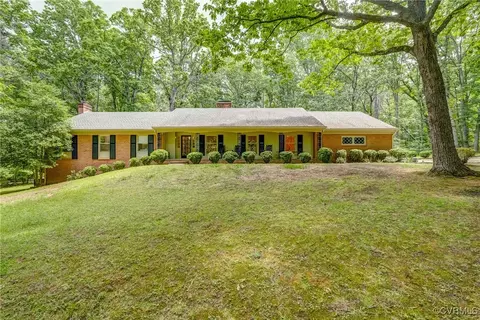 Exterior - 3701 Darby Dr, Midlothian, VA 23113 photo 1 of 8