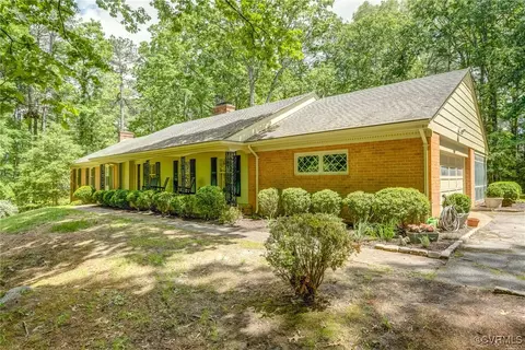 Exterior - 3701 Darby Dr, Midlothian, VA 23113 photo 4 of 8