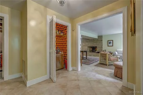 Entry Way - 3701 Darby Dr, Midlothian, VA 23113 photo 4 of 4