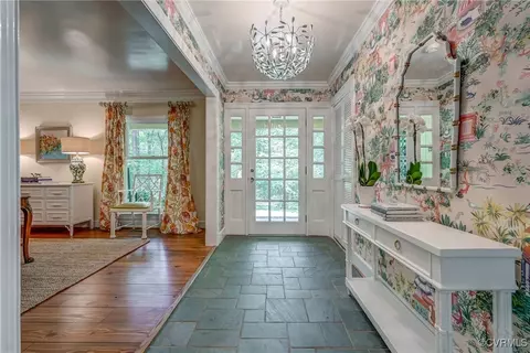 Entry Way - 3701 Darby Dr, Midlothian, VA 23113 photo 2 of 4