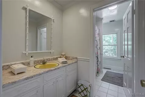 Bath - 3701 Darby Dr, Midlothian, VA 23113 photo 2 of 3