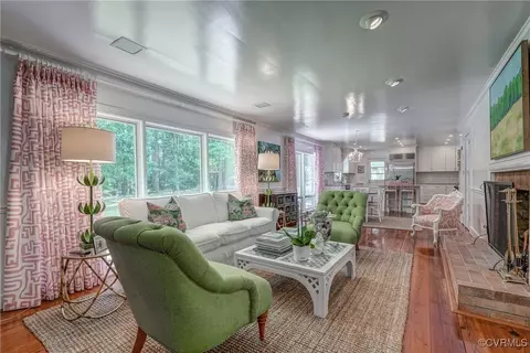 Living - 3701 Darby Dr, Midlothian, VA 23113 photo 3 of 8