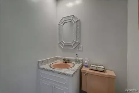 Bath - 3701 Darby Dr, Midlothian, VA 23113 photo 3 of 3