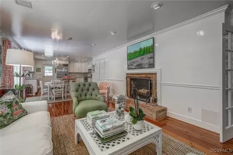 Living - 3701 Darby Dr, Midlothian, VA 23113 photo 6 of 8
