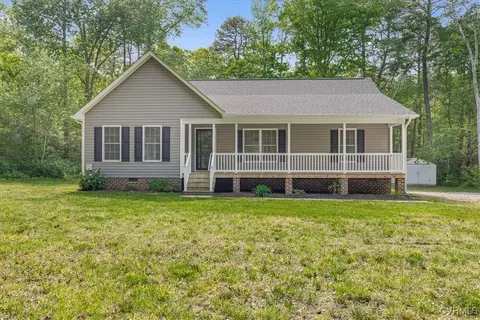 23619 Kefalos Dr, Stony Creek, VA 23882