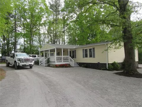 12922 Scotts Rd, Dewitt, VA 23840 photo 3