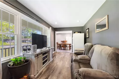 204 Pine St, Jarratt, VA 23867 photo 5