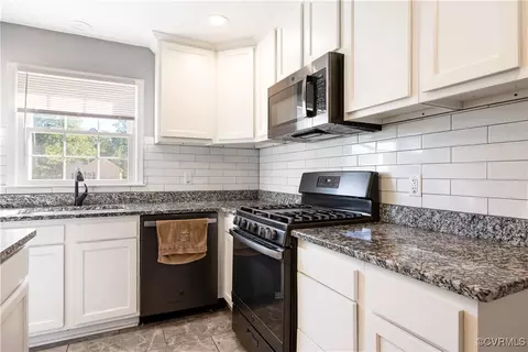 204 Pine St, Jarratt, VA 23867 photo 8