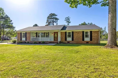 204 Pine St, Jarratt, VA 23867