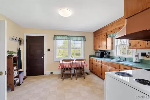 Kitchen - 300 Poorhouse Rd, Rice, VA 23966 photo 1 of 3