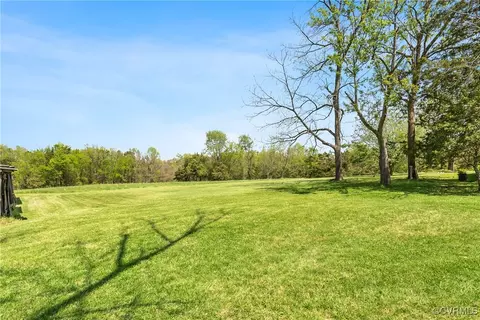 Exterior - 300 Poorhouse Rd, Rice, VA 23966 photo 4 of 18