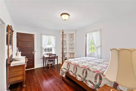 Bedroom - 300 Poorhouse Rd, Rice, VA 23966 photo 2 of 6