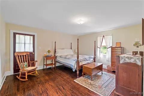 Bedroom - 300 Poorhouse Rd, Rice, VA 23966 photo 5 of 6