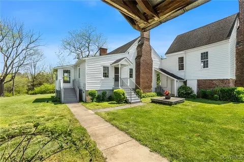 Exterior - 300 Poorhouse Rd, Rice, VA 23966 photo 8 of 18