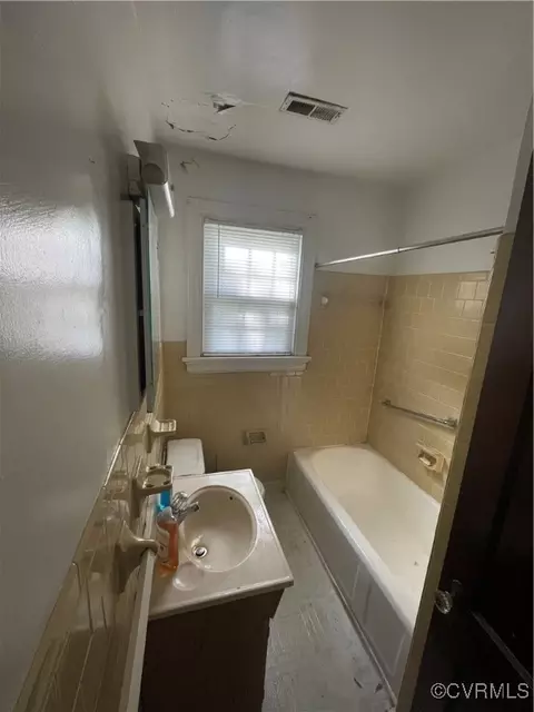 Bath - 262 E Williamsburg Rd, Sandston, VA 23150 photo 1 of 1