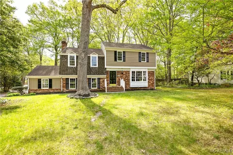 11801 Winfore Dr, Midlothian, VA 23113