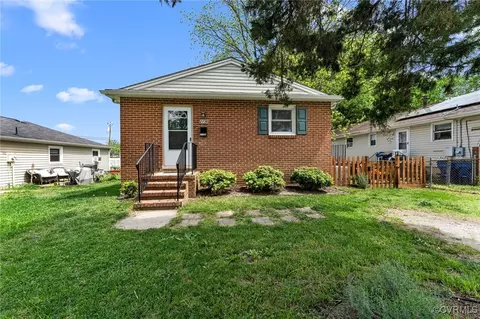 21103 Rutledge Ave, South Chesterfield, VA 23803
