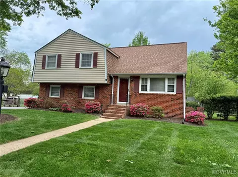 1410 Warminster Dr, Midlothian, VA 23113
