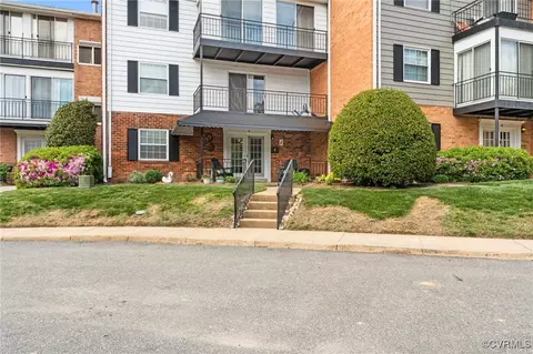 6 Waterfall Rd, Henrico, VA 23228