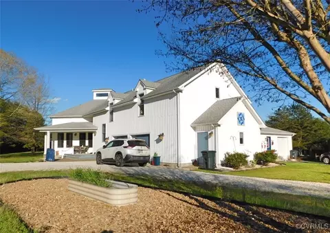 621 Meadowview Ln, Farmville, VA 23901