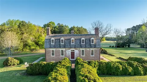 1425 Twiggs Ferry Rd, Hartfield, VA 23071