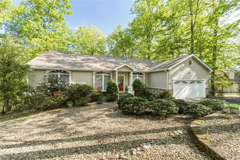 46 Marwood Dr, Palmyra, VA 22963