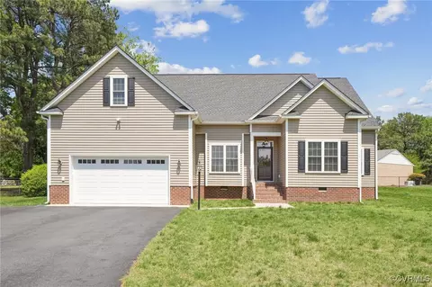 8254 Burr Dr, Mechanicsville, VA 23111