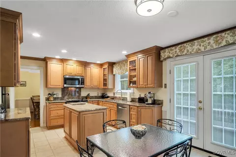 100 Woodmere Dr, Williamsburg, VA 23185 photo 10