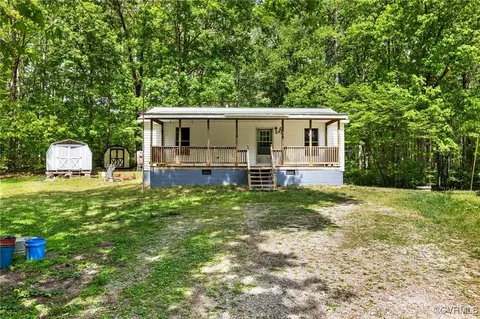 93 Goshen Rd, Cumberland, VA 23040