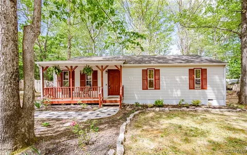 19508 Walker Ave, South Chesterfield, VA 23834