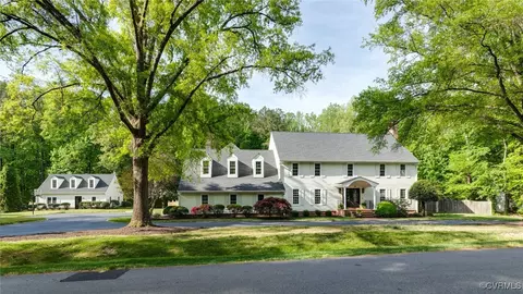 8721 Ruggles Rd, Richmond, VA 23229