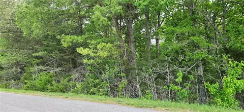 10 Good Hope Rd # -1, Crewe, VA 23930