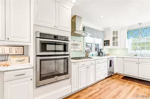 Kitchen - 14510 Lew Jones Rd, Dewitt, VA 23840 photo 3 of 5