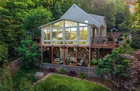 2222 River Rd, Prince George, VA 23875