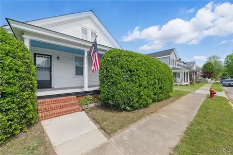 311 11th St, West Point, VA 23181