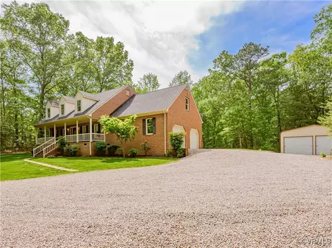 Exterior - 19550 Templeton Rd, Carson, VA 23830 photo 3 of 11